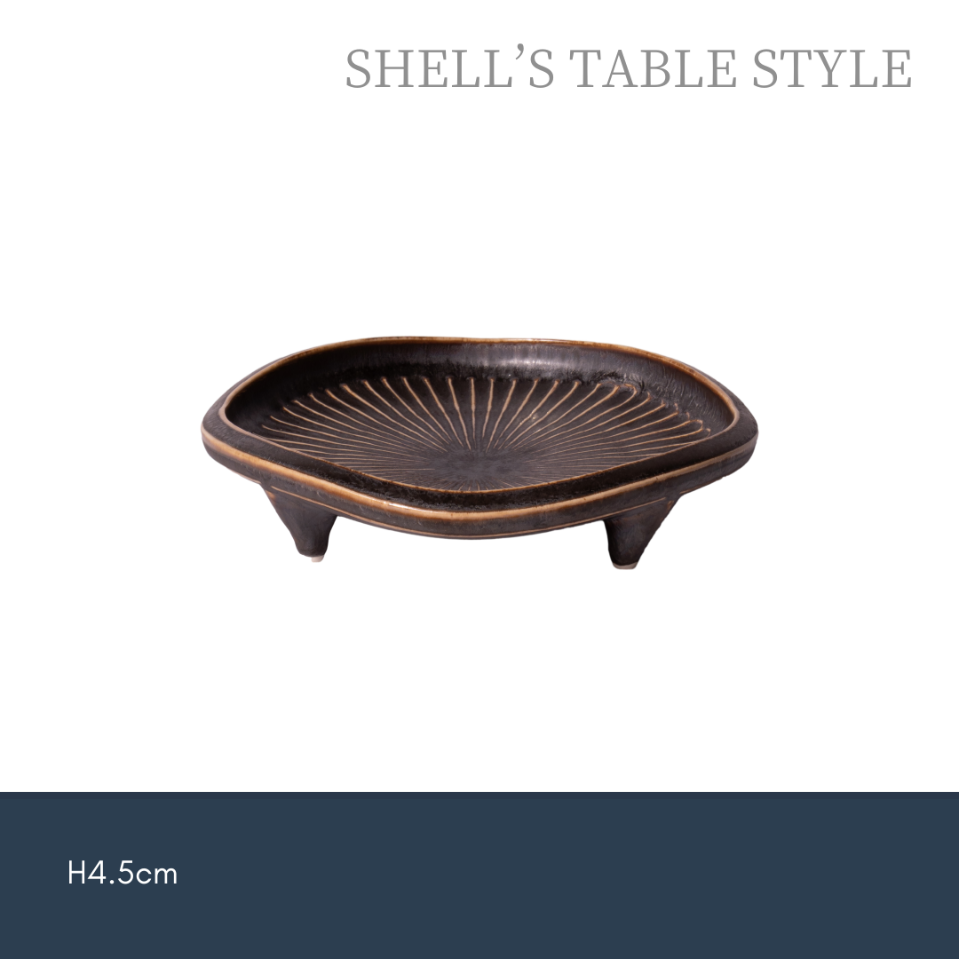 Dĩa tròn hoa cúc 4 chân