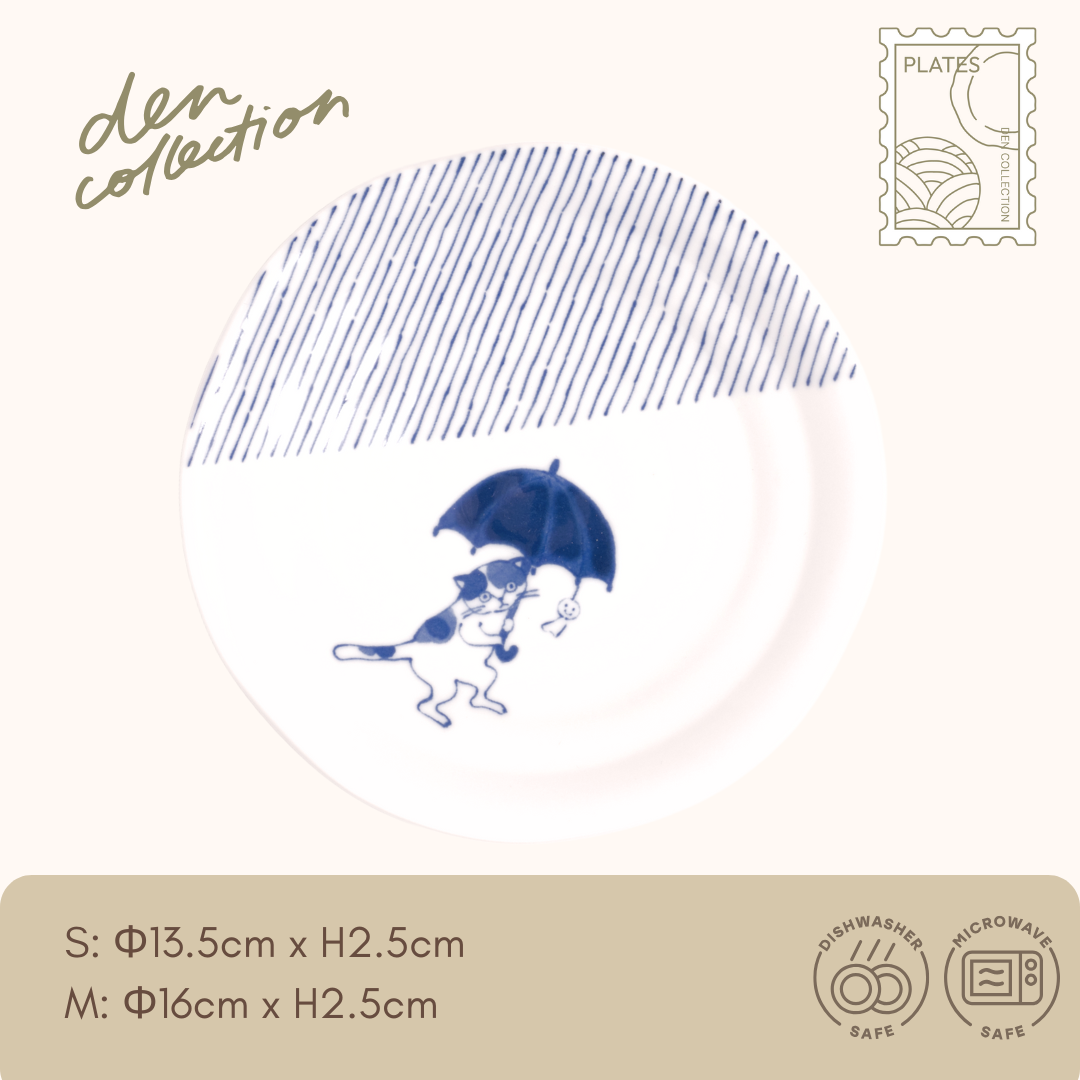 Shichita Some-Neko Wagara Plate – tokusa stripe pattern with umbrella-holding cat. Japanese ceramic plate in 13.5cm / 16cm.
シチタ ソメネコ 和柄皿(十草)。十草縞模様に傘を持った猫が描かれた、遊び心あふれる和の小皿。13.5cmと16cm。
