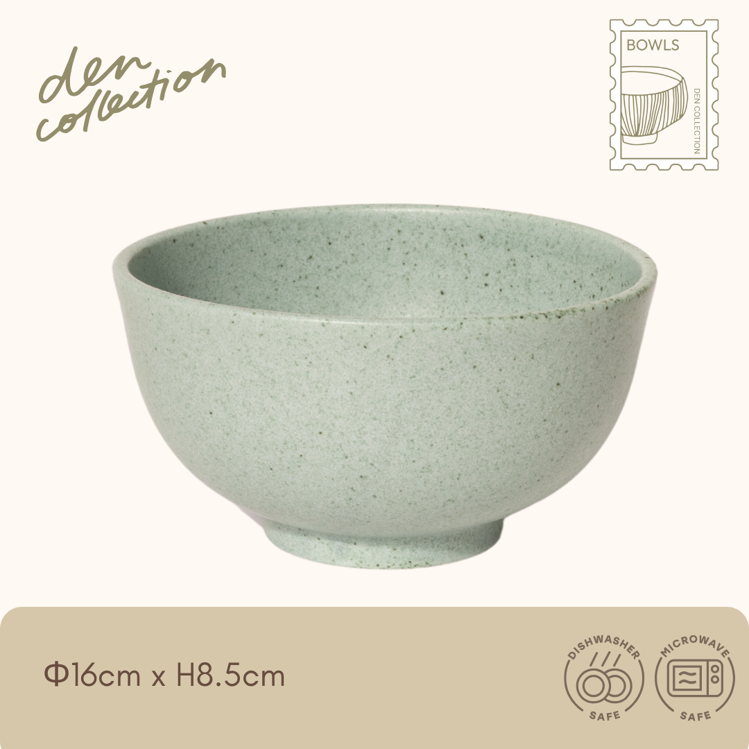 Iga Matte Pastel Bowl in choco-mint – soft minty green hue with natural matte glaze.／伊賀焼のマットパステルボウル（チョコミント色）。やわらかなミントグリーンで爽やかな印象。